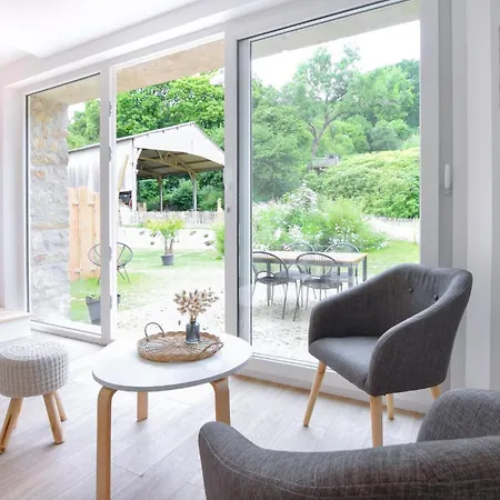 2 Bedroom Stunning In בית נופש