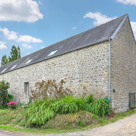 Dom wakacyjny Stunning Home In La Pernelle With Wifi *