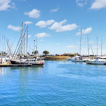 2 Bedroom Stunning In Vakantiehuis *