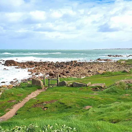 Vakantiehuis 2 Bedroom Stunning In