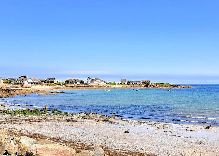 2 Bedroom Stunning In Feriehus La Pernelle